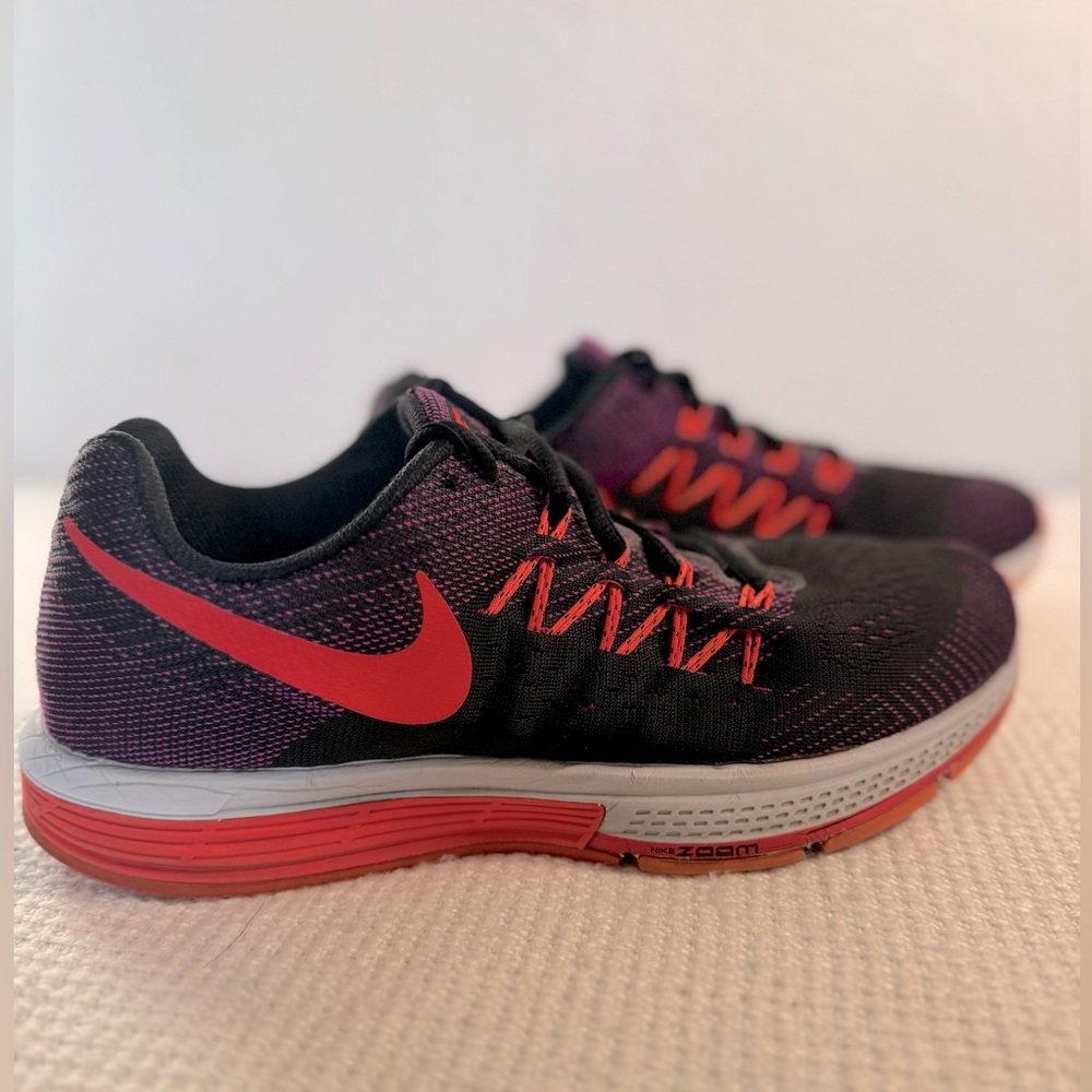 Nike Zoom Vomero 10, Black/purple/orange, women’s 9. GUC